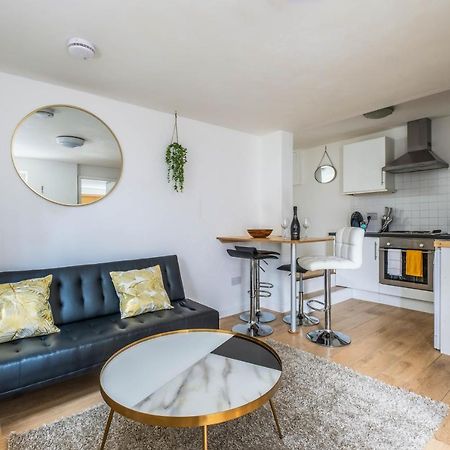 Cosy Flat In Free Parking Area, Next To Bus Stop Brighton Ngoại thất bức ảnh