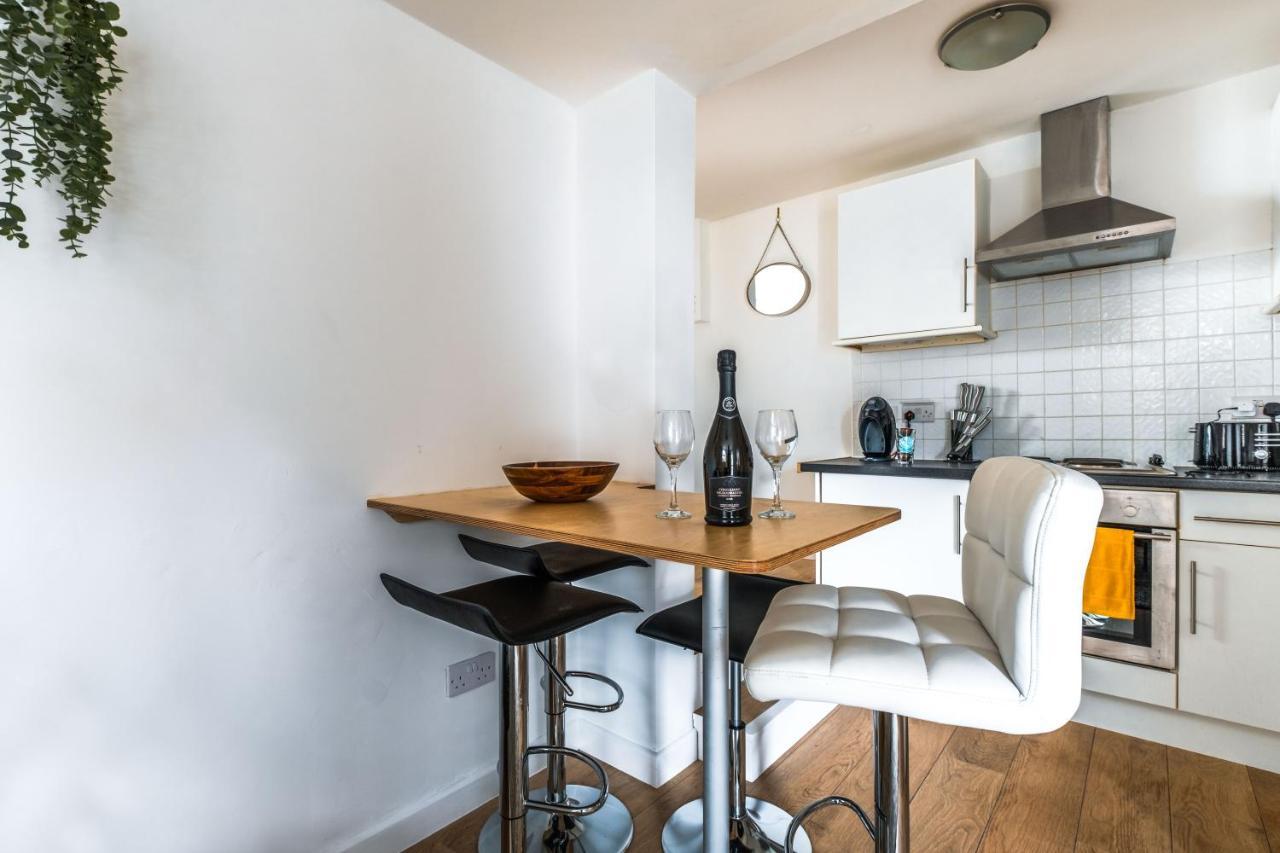 Cosy Flat In Free Parking Area, Next To Bus Stop Brighton Ngoại thất bức ảnh